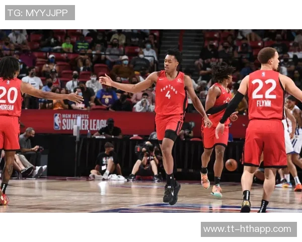 今日凯莱布威尔逊砍下22分16篮板6助攻成比赛关键人物被看好为前四热门