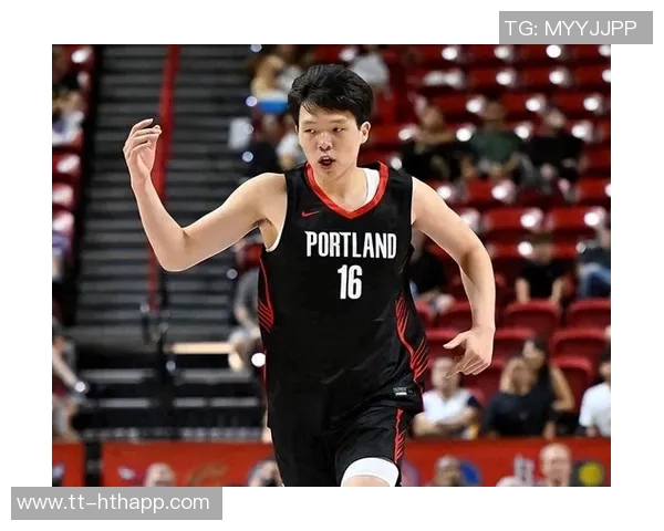 在关键时刻斯普利特对杨瀚森的防守执行力产生怀疑 在关键时刻斯普利特对杨瀚森的防守执行力产生怀疑